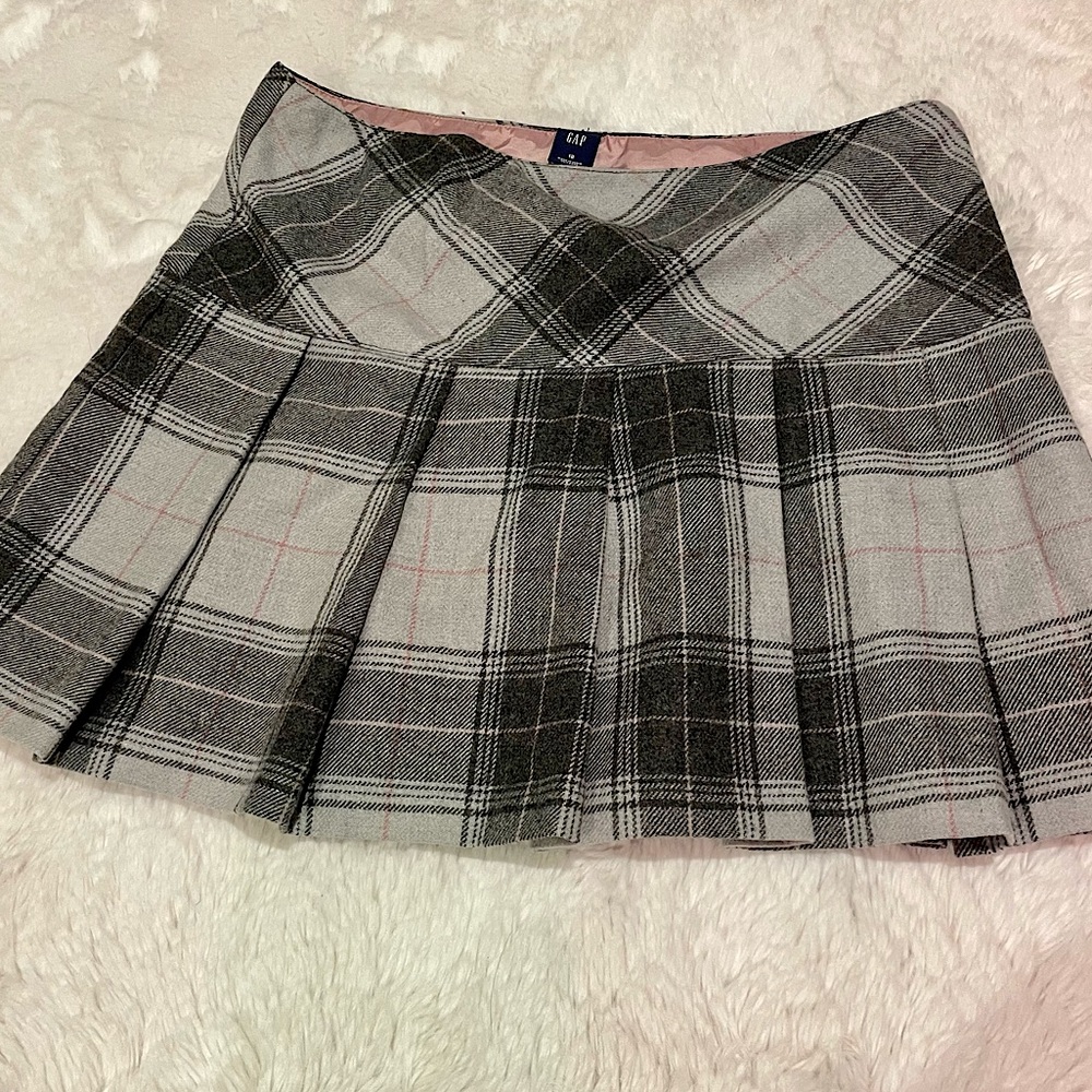 Gap plaid grey and tartan mini skirt with pink lining 🎀